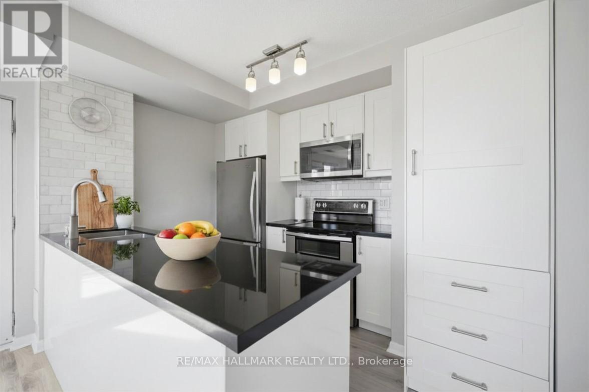403 - 2464 Weston Road, Toronto, Ontario  M9N 0A2 - Photo 2 - W13173190