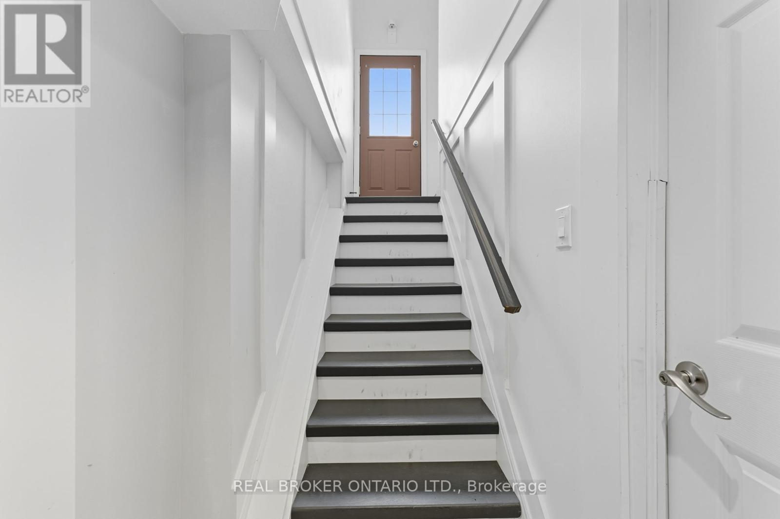 1314 Fisher Avenue, Burlington, Ontario  L7P 2L6 - Photo 14 - W13173192
