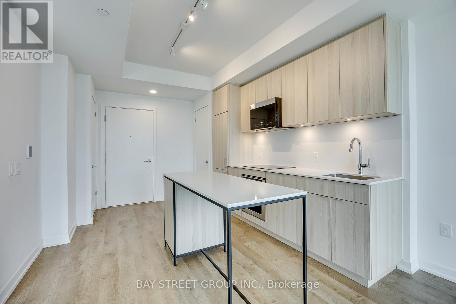 510 - 251 Masonry Way, Mississauga, Ontario L5H 0B3 - Photo 9 - W13173206