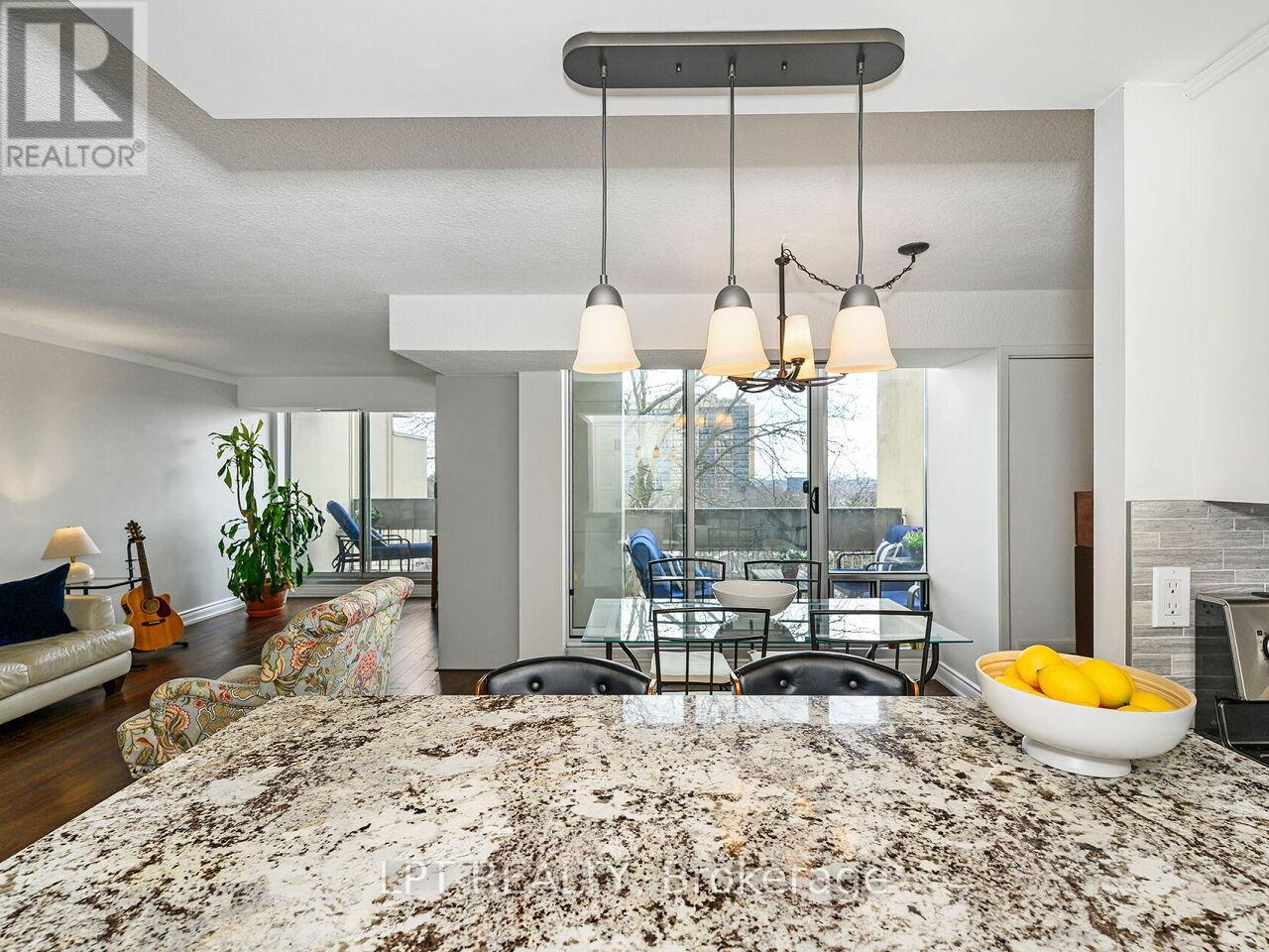 534 - 1300 Marlborough Court, Oakville, Ontario  L6H 2S2 - Photo 3 - W13173226