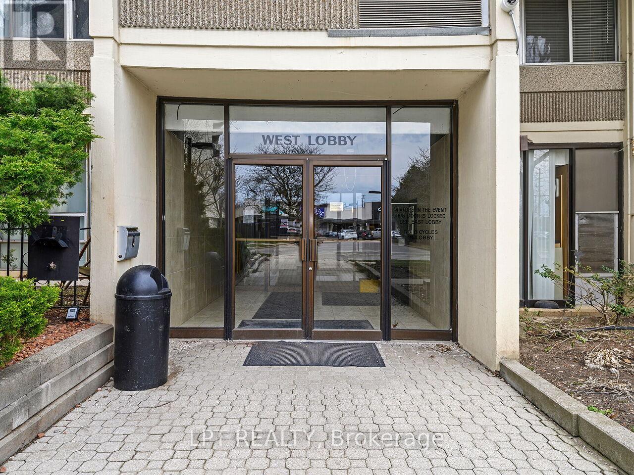 534 - 1300 Marlborough Court, Oakville, Ontario  L6H 2S2 - Photo 42 - W13173226