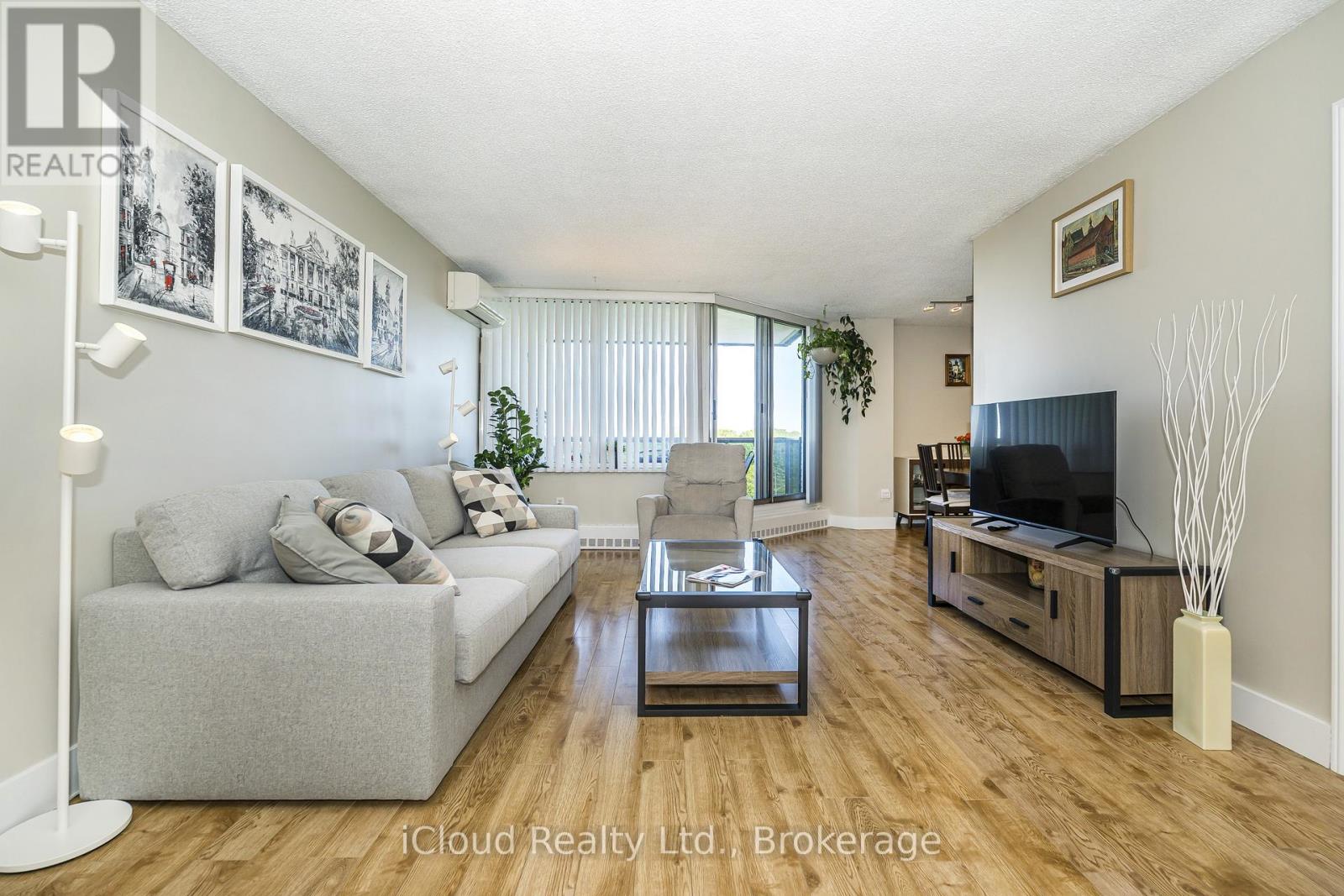 1007 - 420 Mill Road, Toronto, Ontario M9C 1Z1 - Photo 4 - W13171112