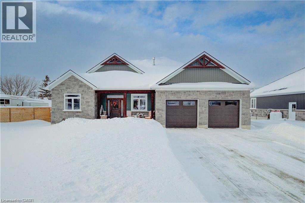 21 PAXTON Street, Holyrood, Ontario