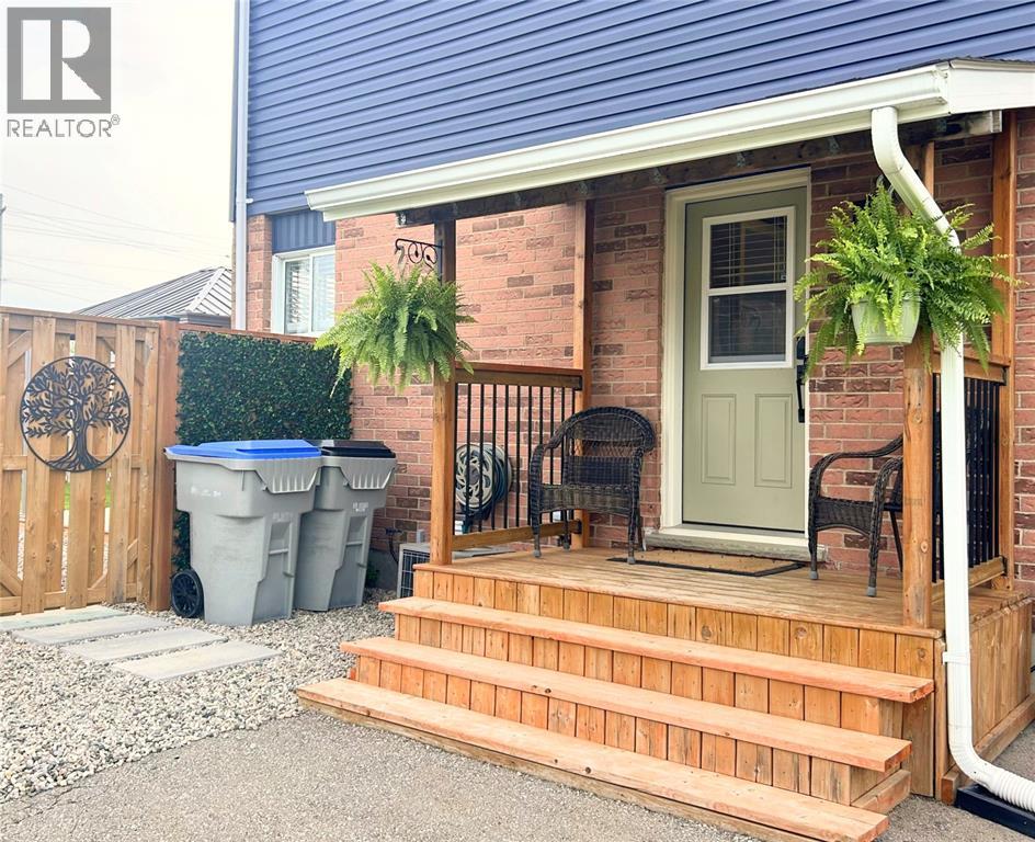 581 Scenic Drive, Warwick-Watford, Ontario  N0M 2S0 - Photo 3 - 26009389
