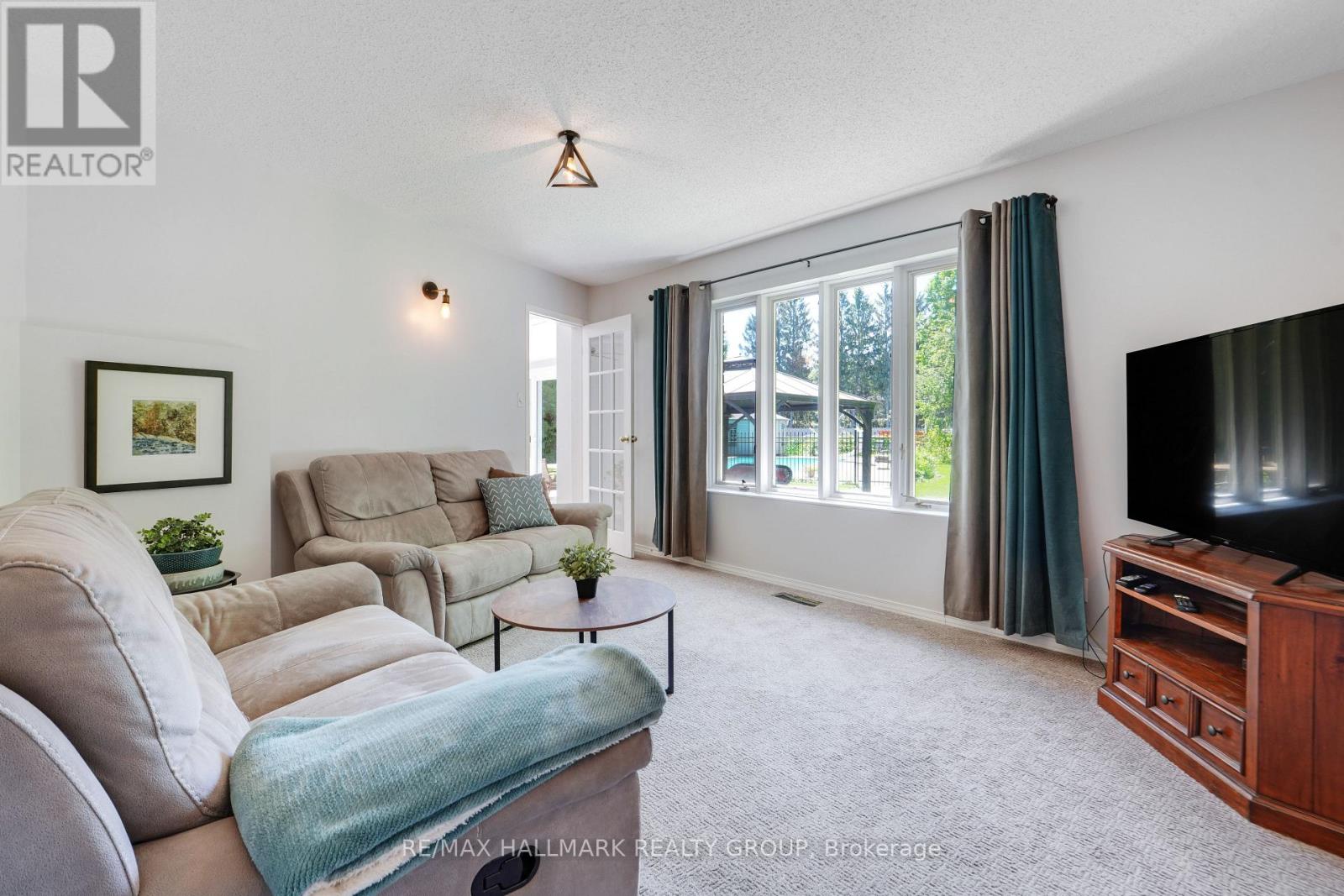 10 Coxford Street, Ottawa, Ontario  K1J 6J6 - Photo 10 - X13173292