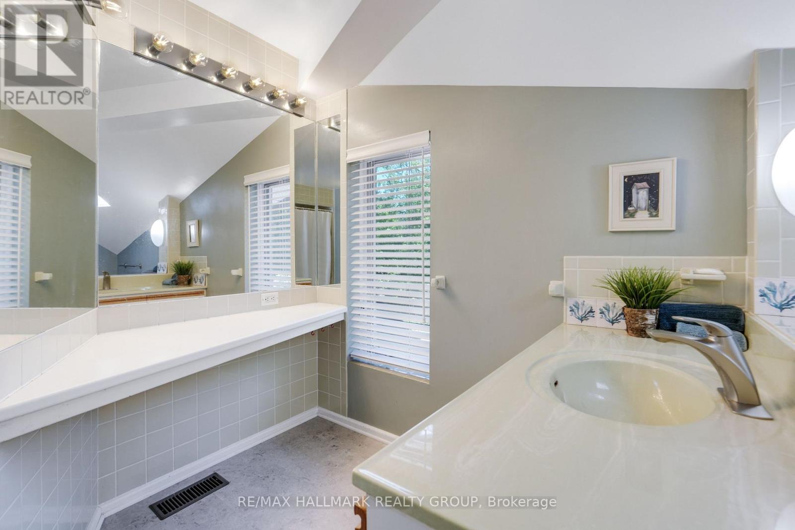10 Coxford Street, Ottawa, Ontario  K1J 6J6 - Photo 26 - X13173292
