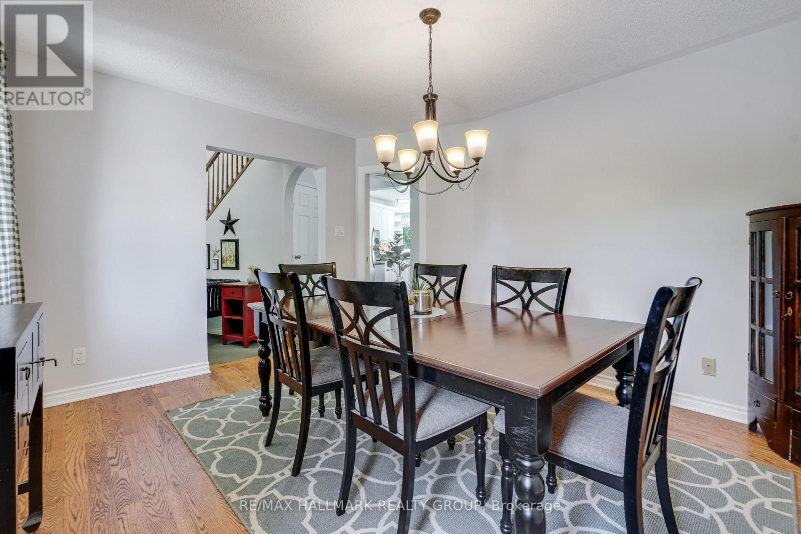 10 Coxford Street, Ottawa, Ontario  K1J 6J6 - Photo 4 - X13173292