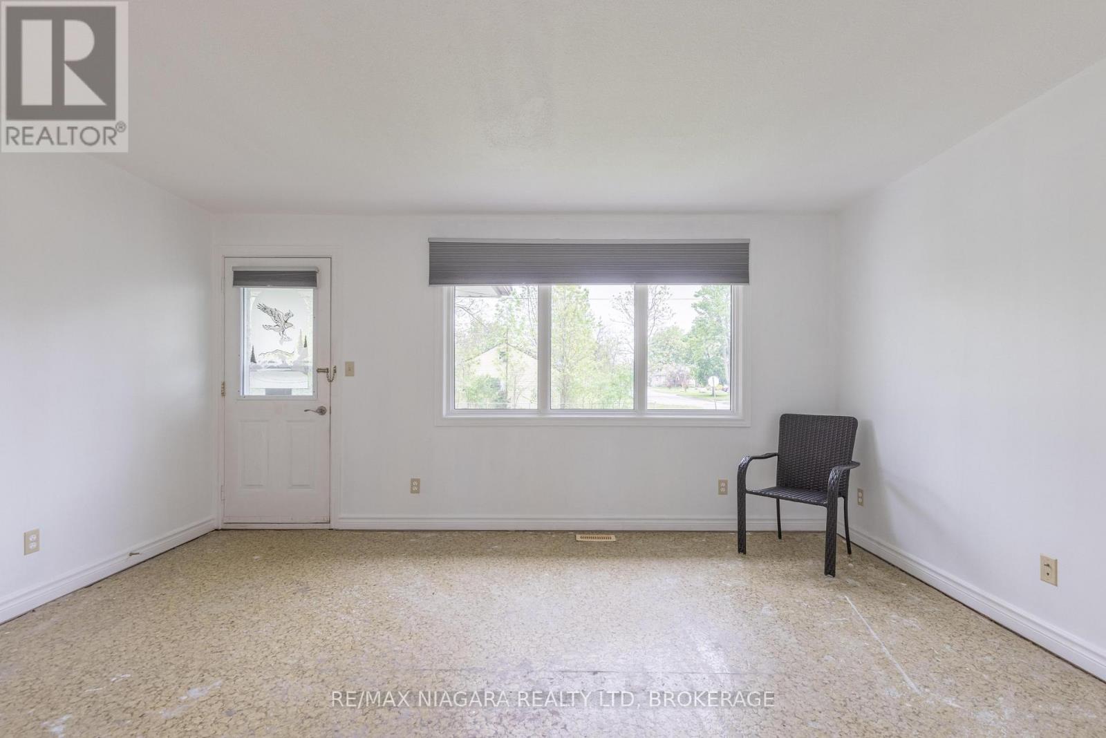 150 Henrietta Street, Fort Erie, Ontario  L2A 2J9 - Photo 7 - X13173286