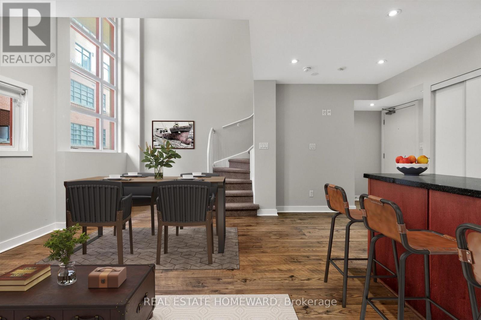 115 - 21 EARL STREET, Toronto, Ontario
