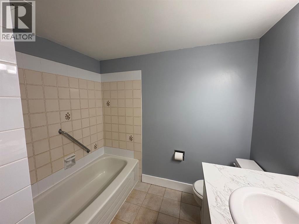 308, 85 Foxbend Crescent N, Lethbridge, Alberta  T1H 5T4 - Photo 13 - A2282359