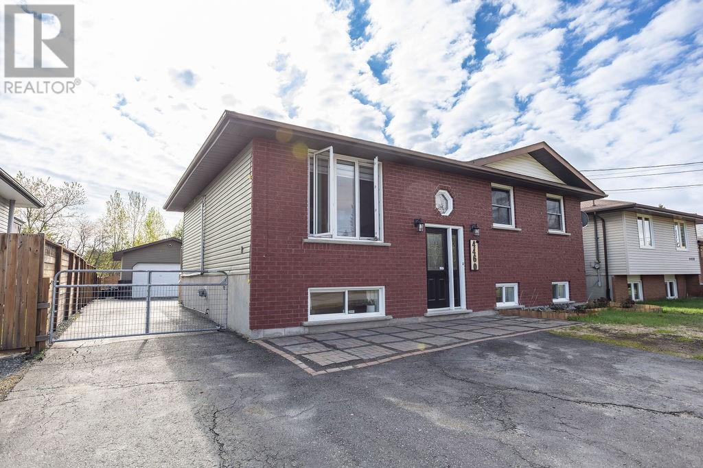 4460 Frost Avenue, Hanmer, Ontario