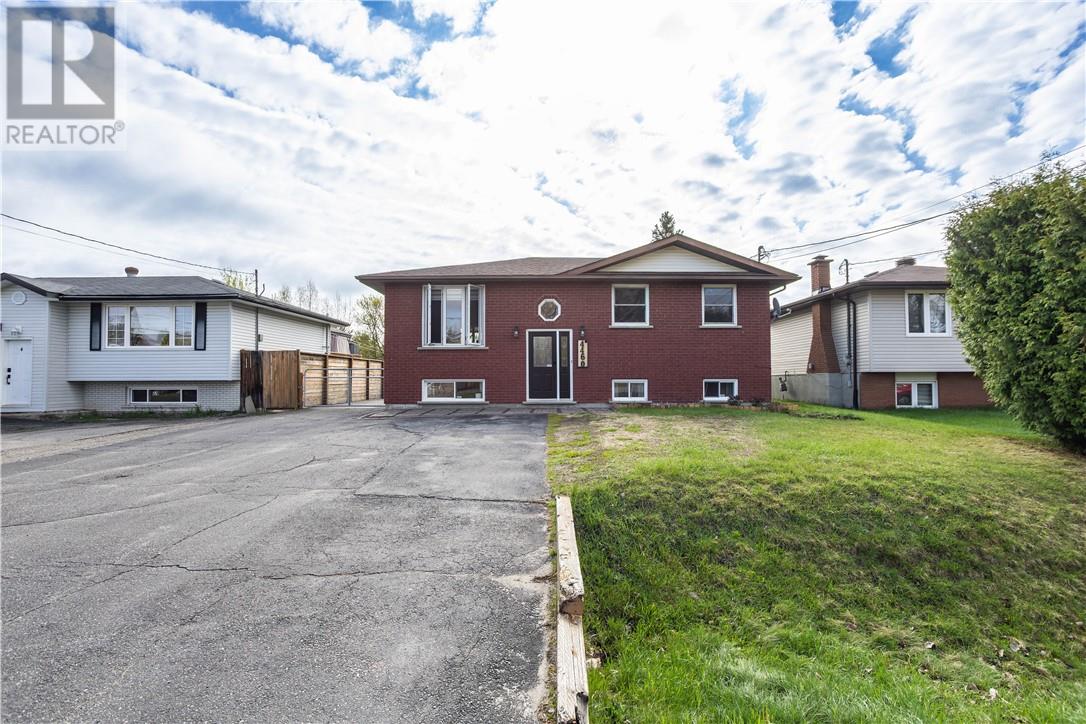 4460 Frost Avenue, Hanmer, Ontario  P3P 1C5 - Photo 3 - 2127991