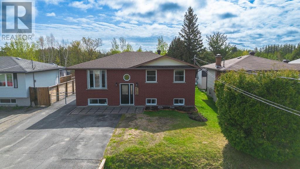 4460 Frost Avenue, Hanmer, Ontario  P3P 1C5 - Photo 4 - 2127991