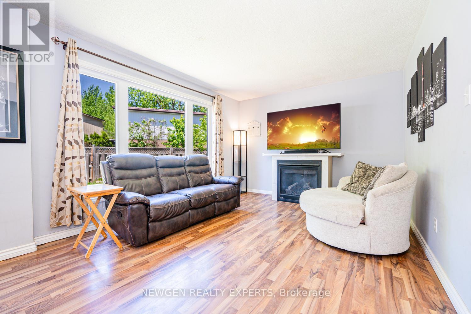 10 Hollyhedge Court, Brampton, Ontario  L6S 1R5 - Photo 10 - W13173284