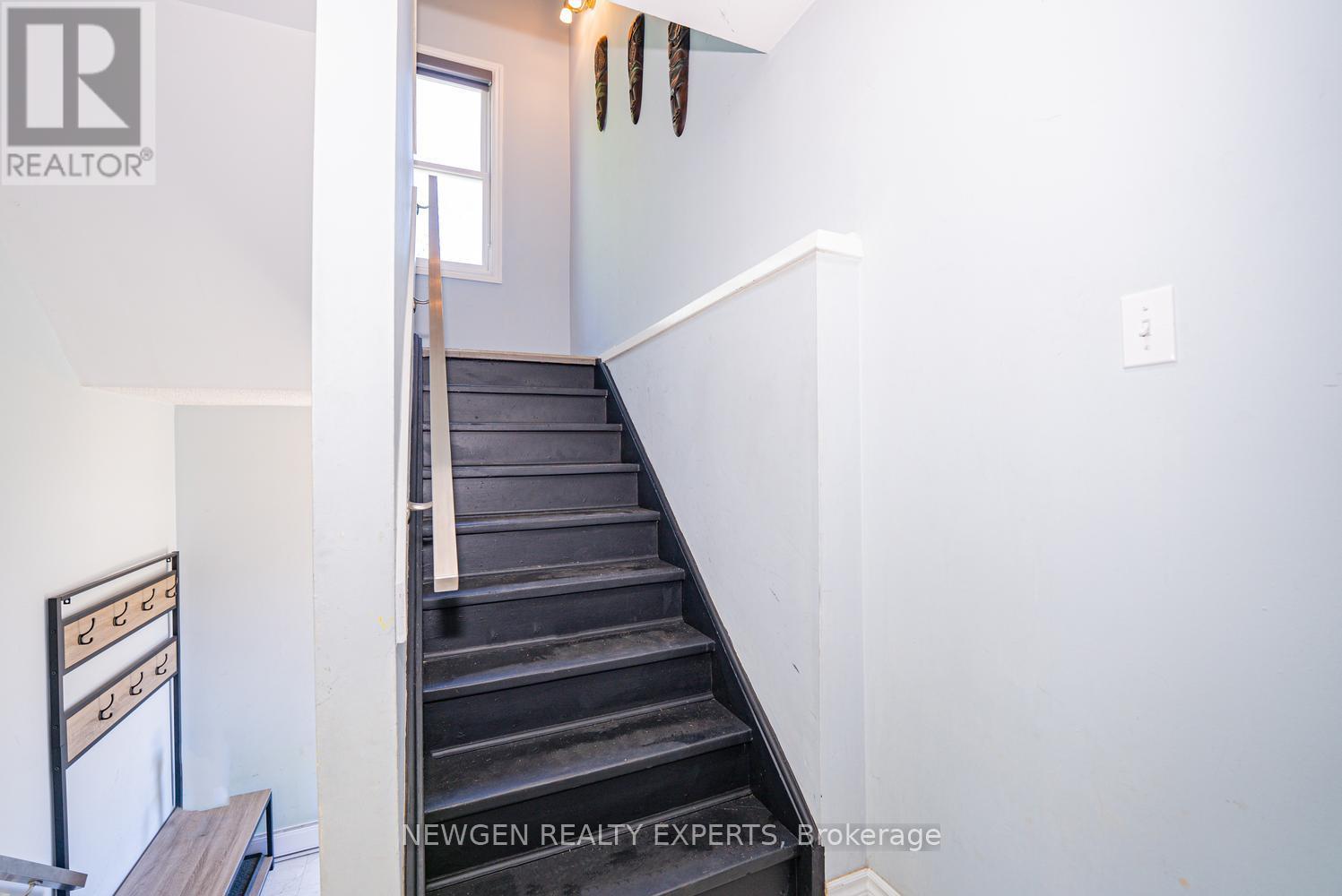 10 Hollyhedge Court, Brampton, Ontario  L6S 1R5 - Photo 20 - W13173284