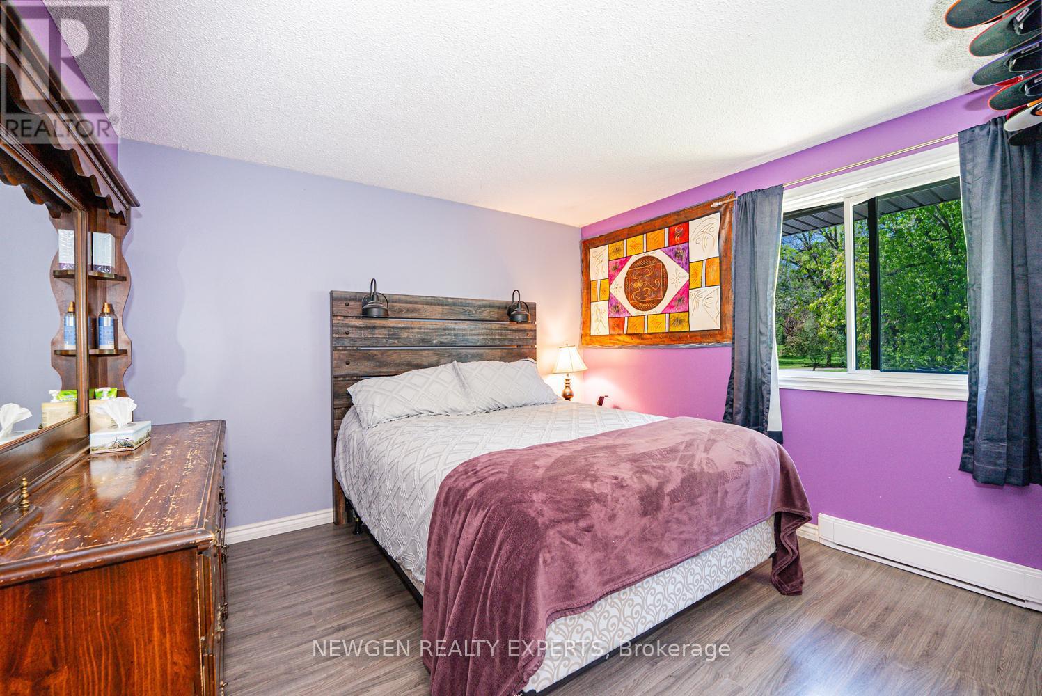 10 Hollyhedge Court, Brampton, Ontario  L6S 1R5 - Photo 24 - W13173284