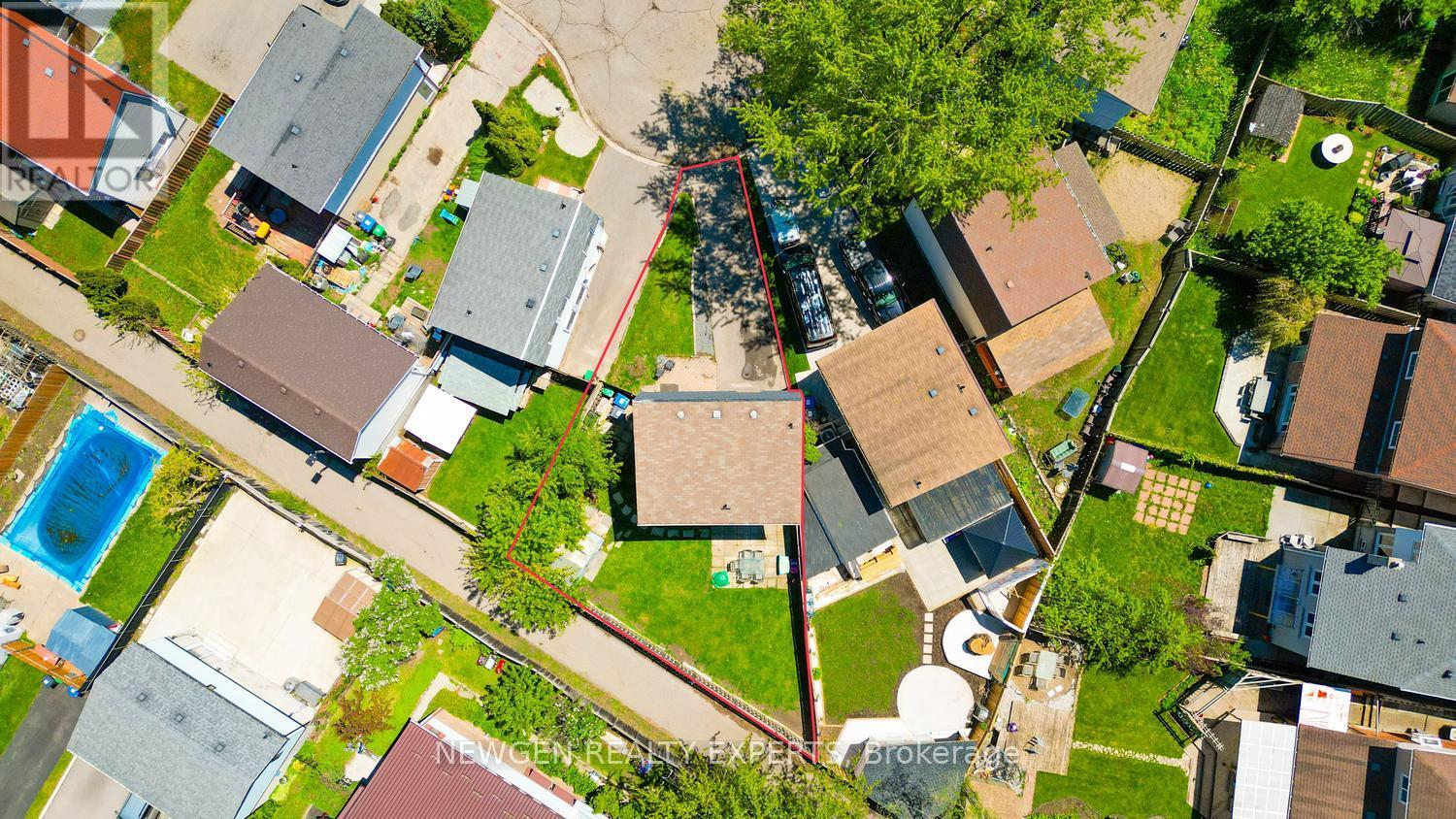 10 Hollyhedge Court, Brampton, Ontario  L6S 1R5 - Photo 41 - W13173284