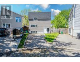 10 HOLLYHEDGE COURT, Brampton, Ontario