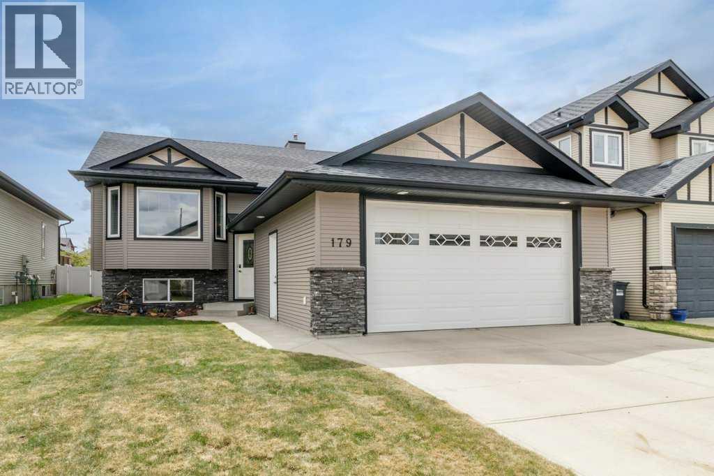179 Issard Close, Red Deer, Alberta  T4R 0C2 - Photo 1 - A2314203