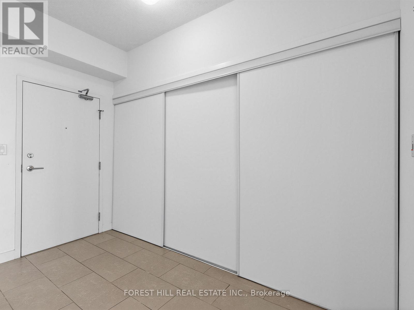 919 - 15 Brunel Court, Toronto, Ontario  M5V 3Y6 - Photo 12 - C13170188