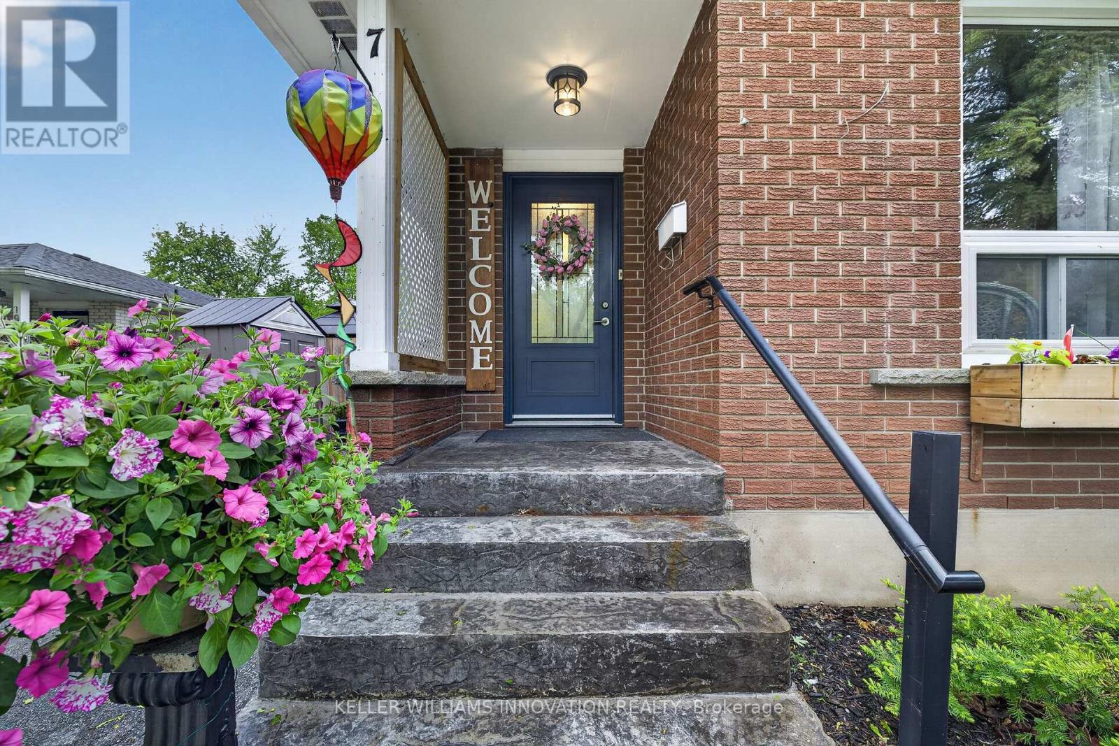 7 Windermere Court, Guelph, Ontario  N1E 3L3 - Photo 3 - X13173304