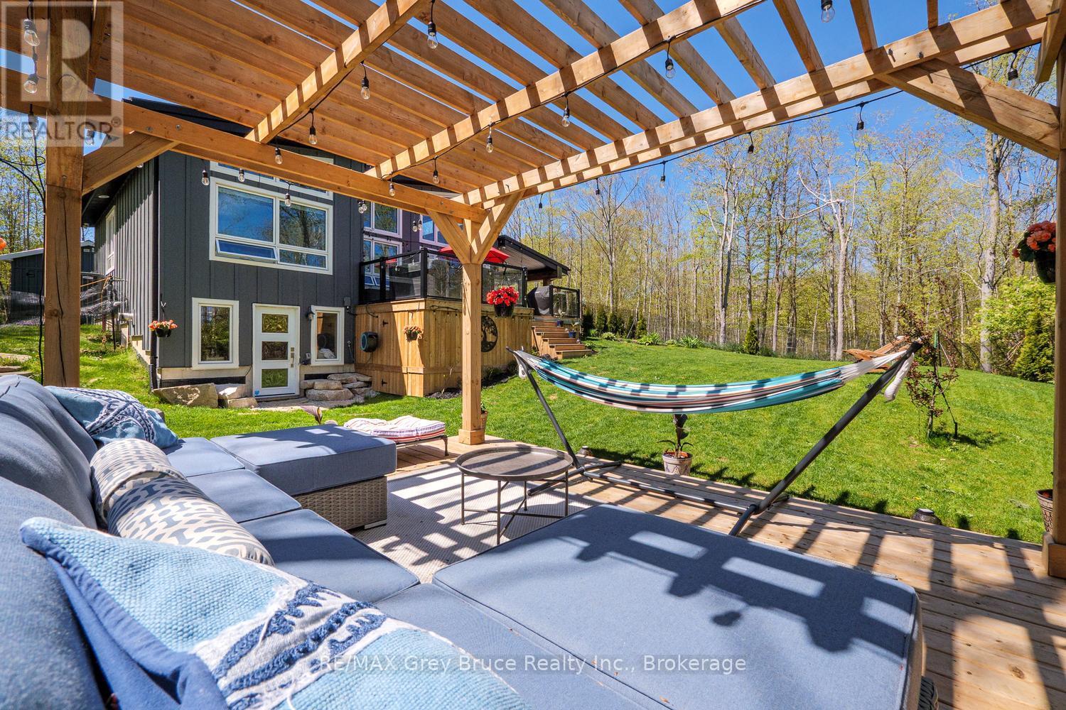 78 Maple Drive, Northern Bruce Peninsula, Ontario  N0H 1Z0 - Photo 42 - X12942618
