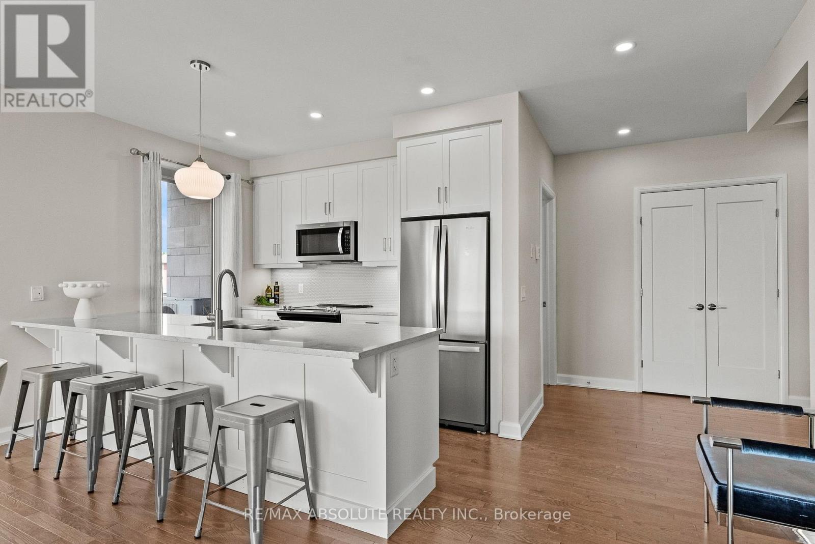 205 - 180 Boundstone Way, Ottawa, Ontario  K2T 0M9 - Photo 12 - X13046512