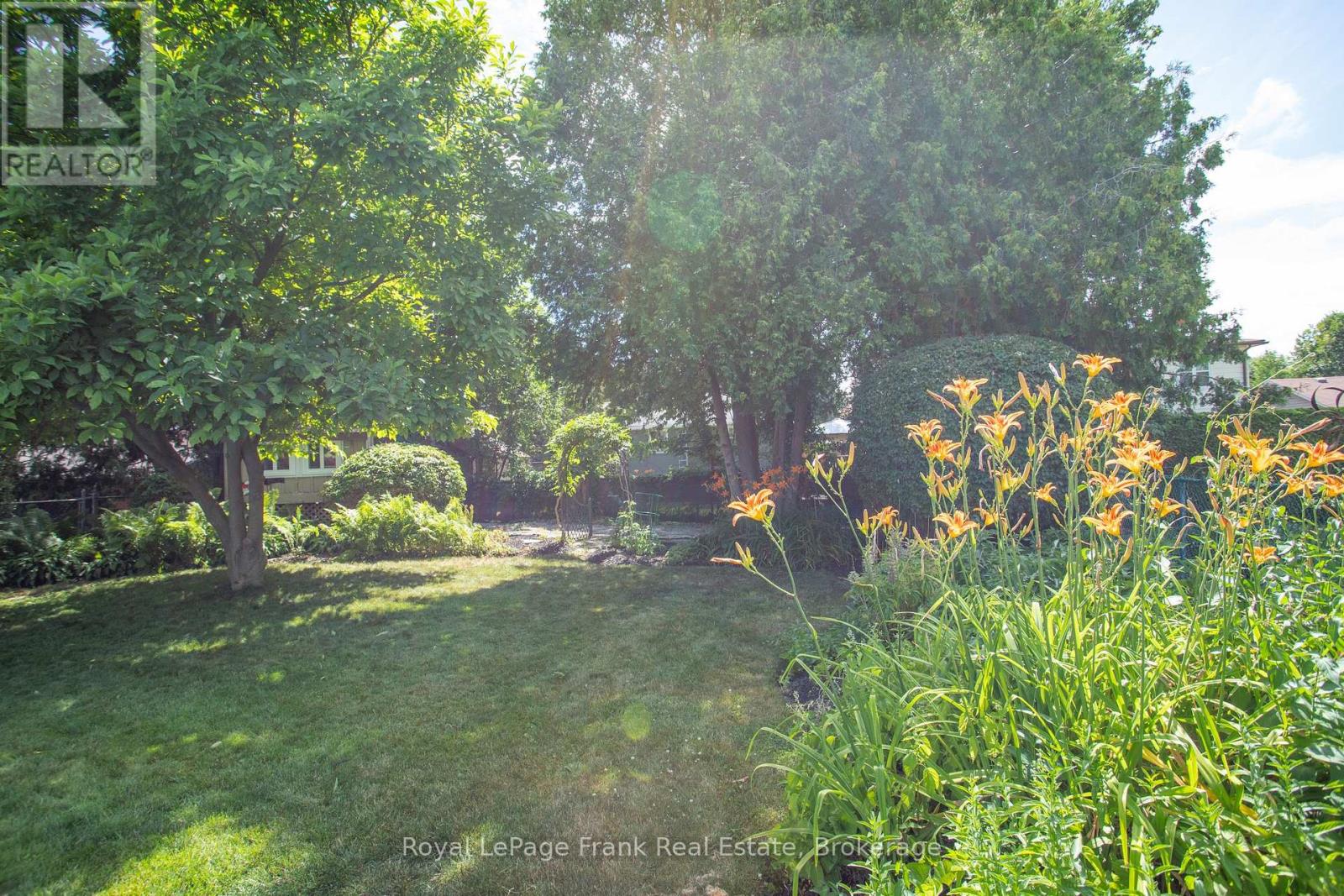 524 Centre Street N, Whitby, Ontario L1N 4T6 - Photo 44 - E13173316