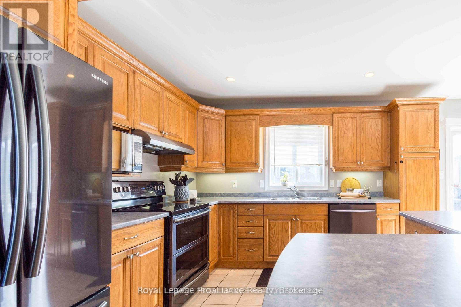 35 Forest Valley Drive, Quinte West, Ontario  K0K 2C0 - Photo 8 - X13173410