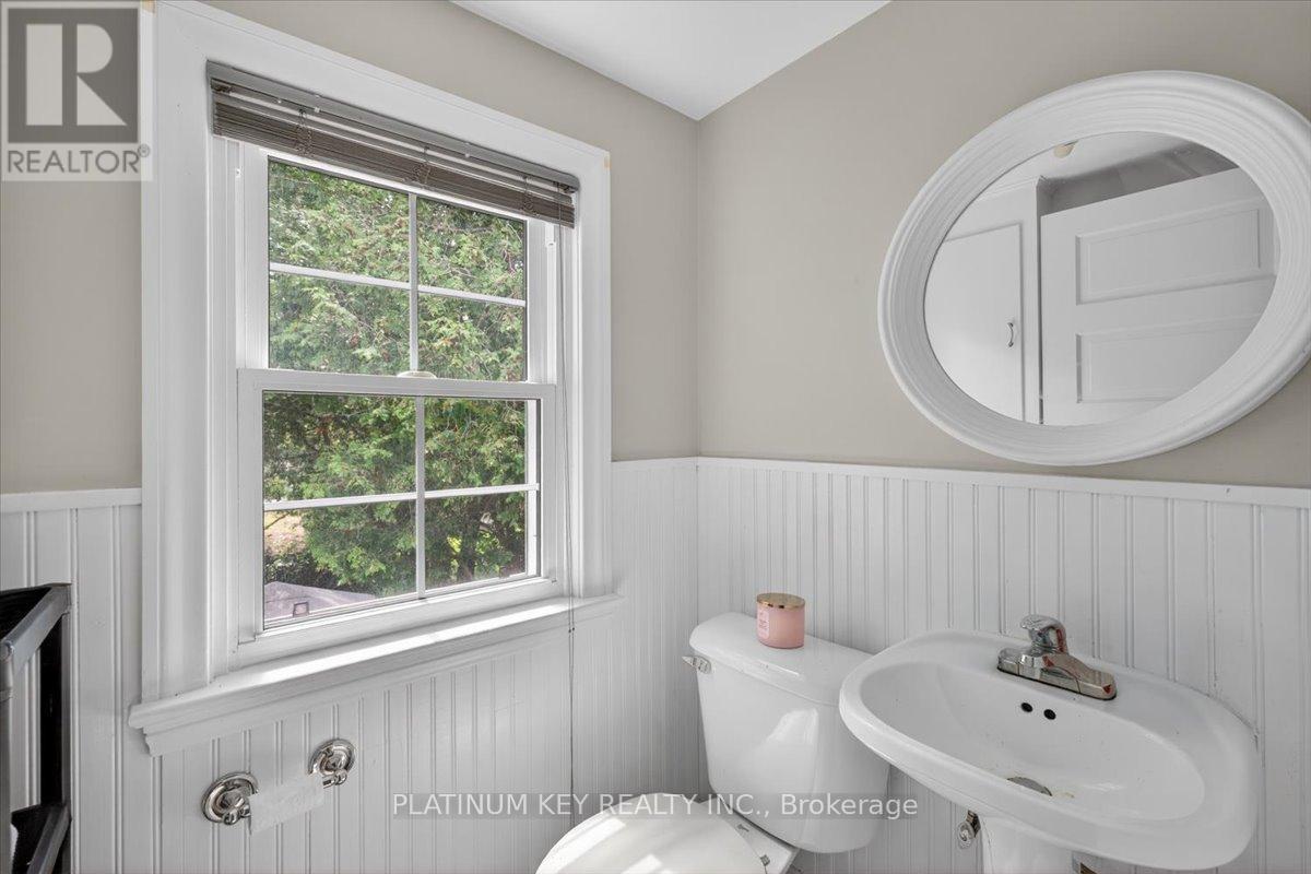 150 Front Street W, Strathroy-Caradoc, Ontario  N7G 1Y2 - Photo 12 - X13173306