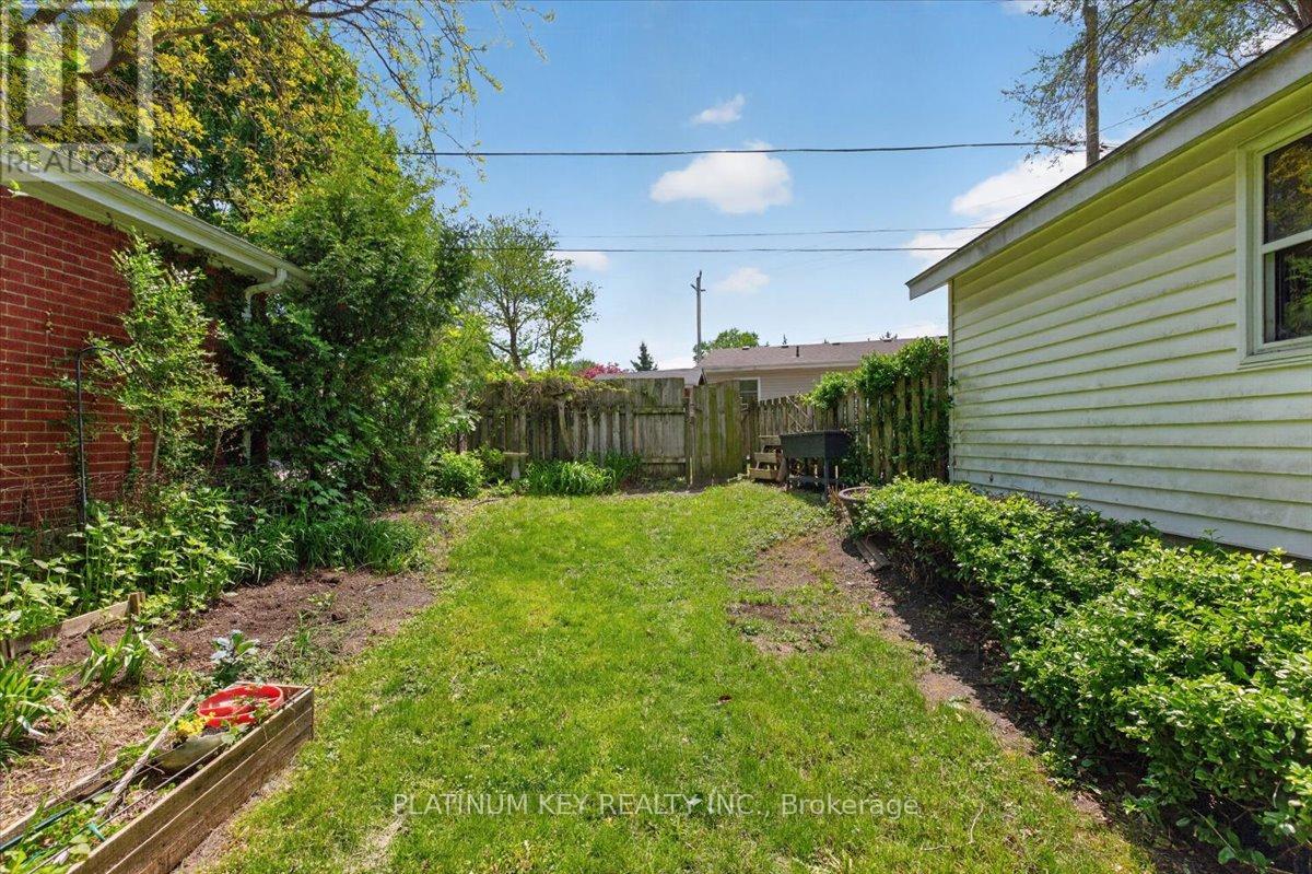 150 Front Street W, Strathroy-Caradoc, Ontario  N7G 1Y2 - Photo 17 - X13173306