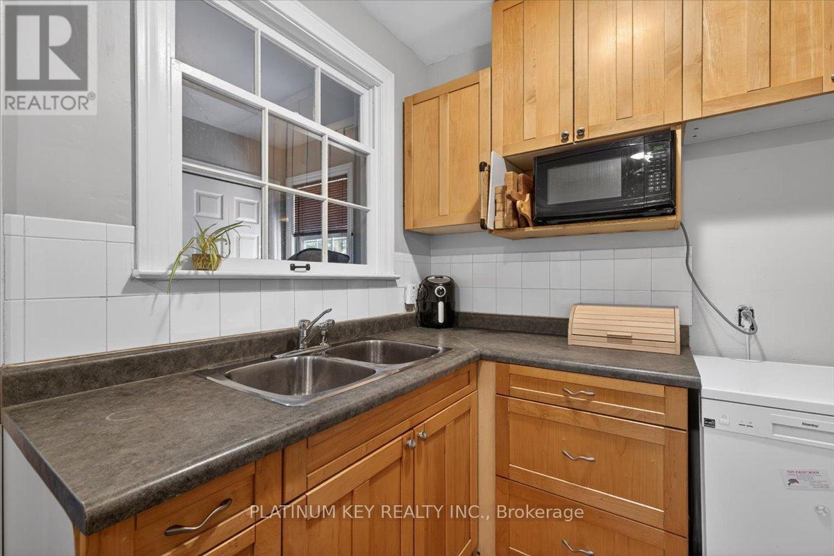 150 Front Street W, Strathroy-Caradoc, Ontario  N7G 1Y2 - Photo 6 - X13173306