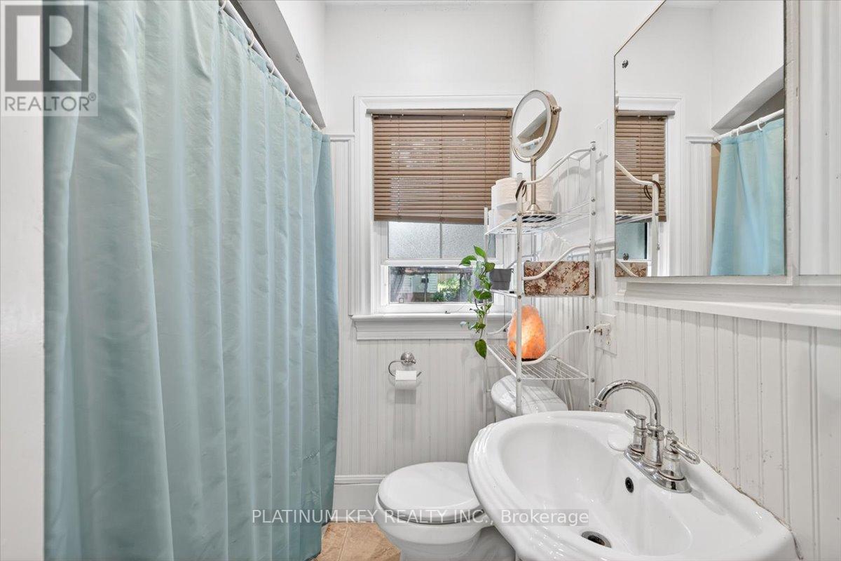 150 Front Street W, Strathroy-Caradoc, Ontario  N7G 1Y2 - Photo 8 - X13173306