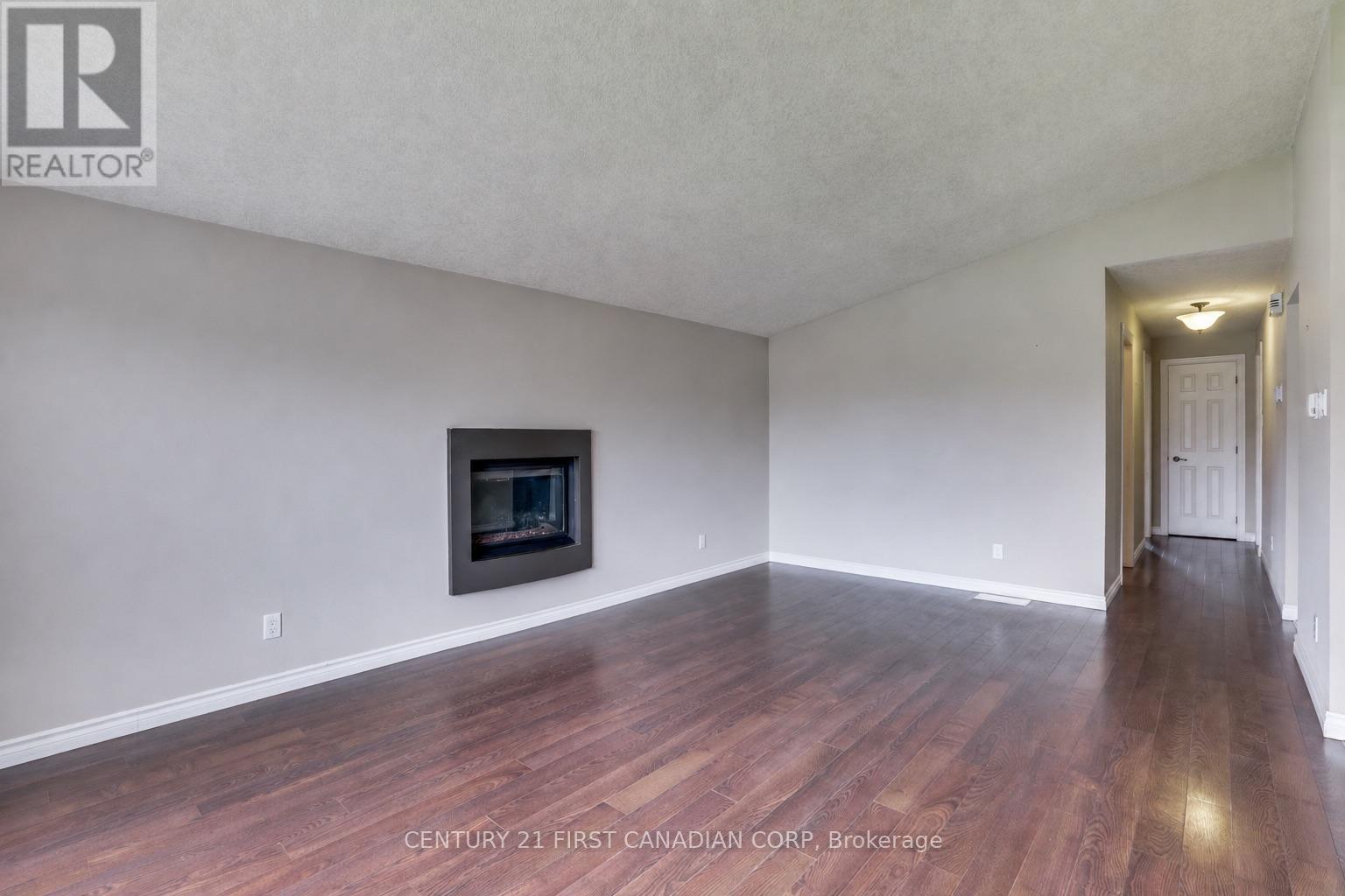 204 Ewart Street, Strathroy-Caradoc, Ontario  N7G 4G6 - Photo 7 - X13173342