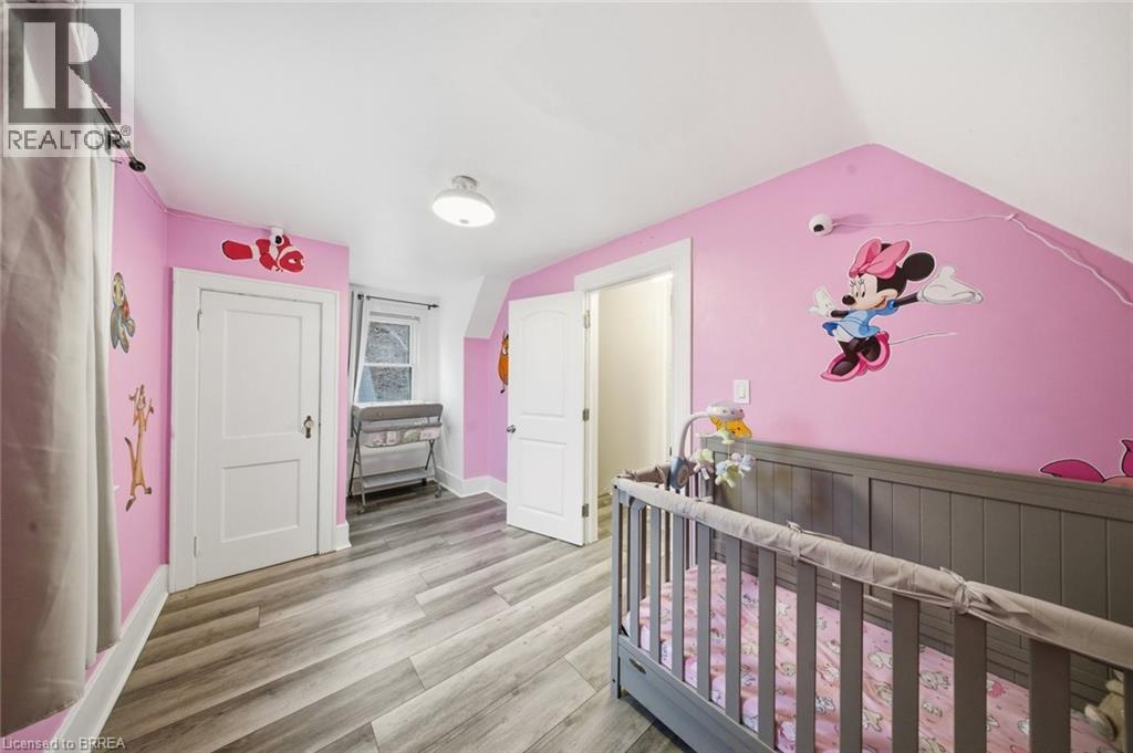 7 Barry Drive, Brantford, Ontario  N3T 1W1 - Photo 17 - 40833287