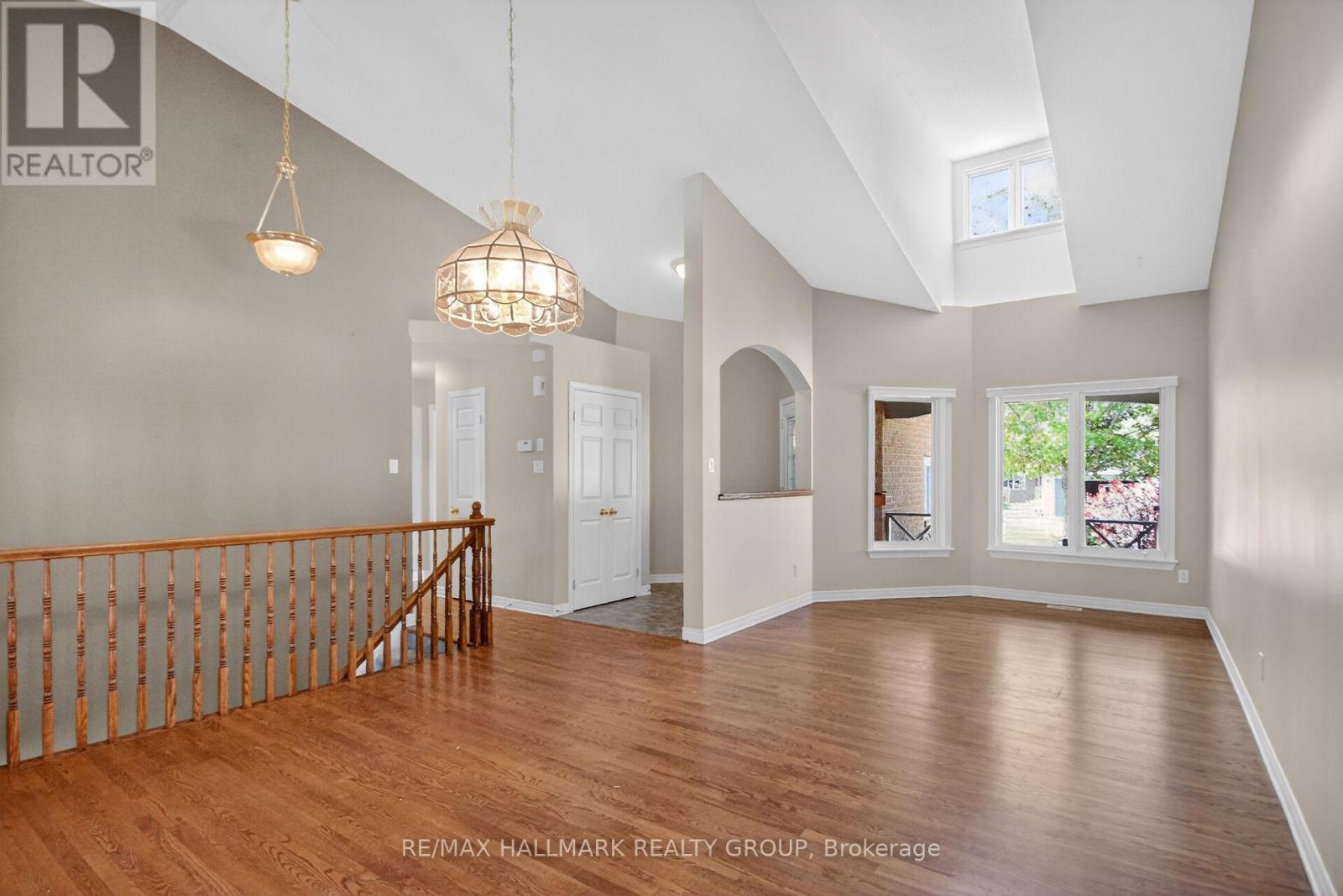 4 Peregrine Crescent, Ottawa, Ontario K2M 2T3 - Photo 4 - X13173386