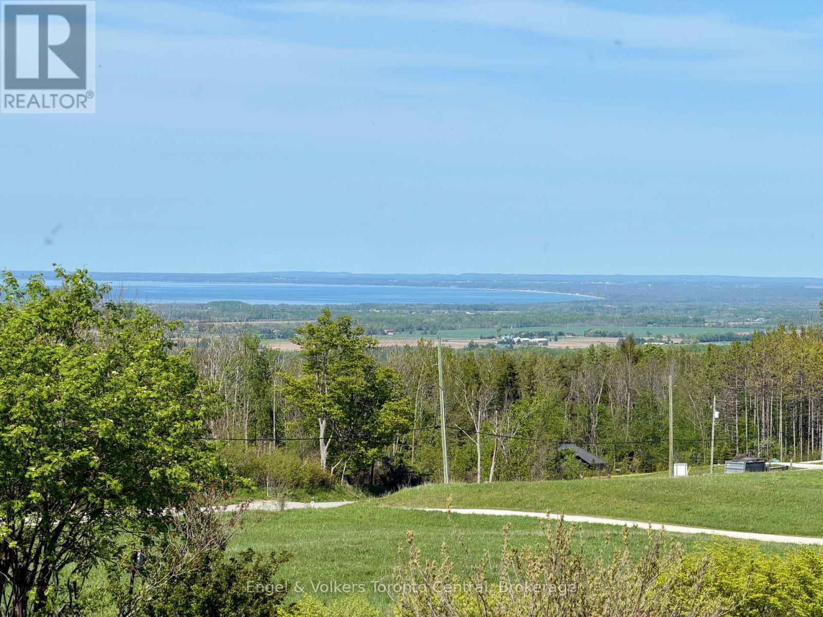 9263 91 County Road, Clearview, Ontario  L0M 1H0 - Photo 43 - S12745154