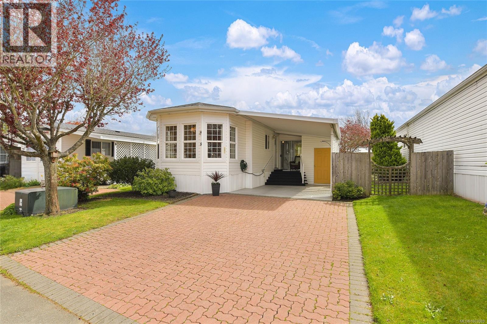 8 7401 Central Saanich Rd, Central Saanich, British Columbia
