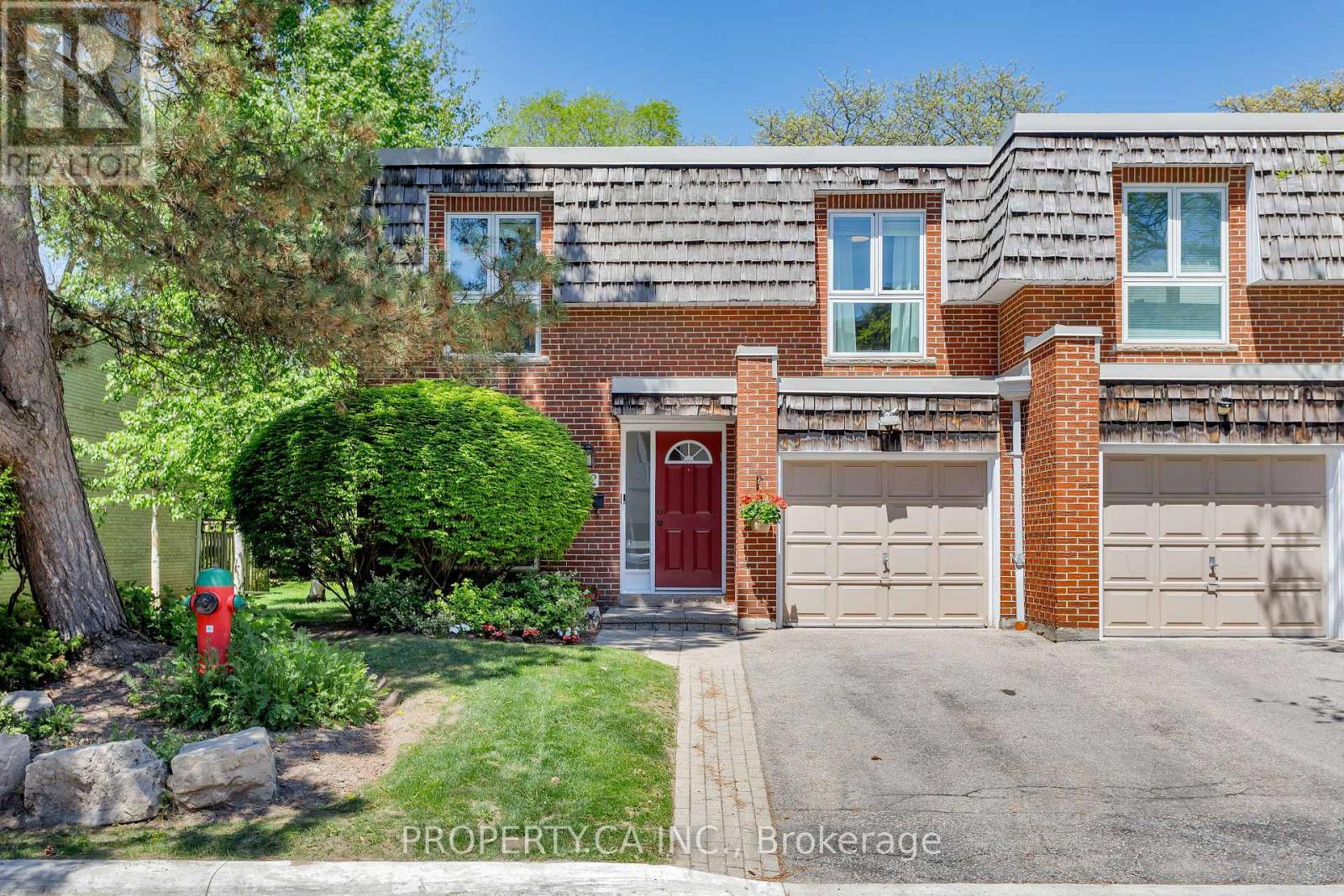 32 CRIMSON MILLWAY, Toronto, Ontario