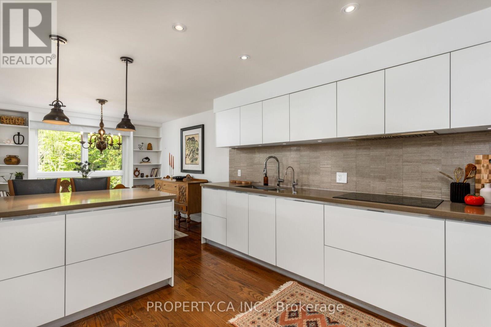 32 Crimson Millway, Toronto, Ontario  M2L 1T6 - Photo 10 - C13173376