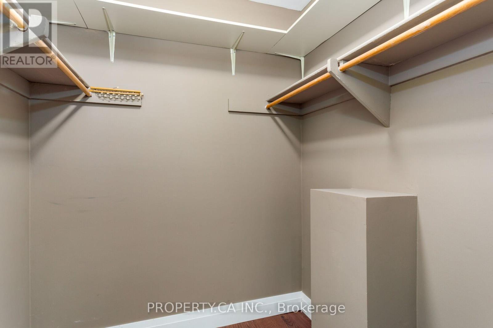 32 Crimson Millway, Toronto, Ontario  M2L 1T6 - Photo 20 - C13173376