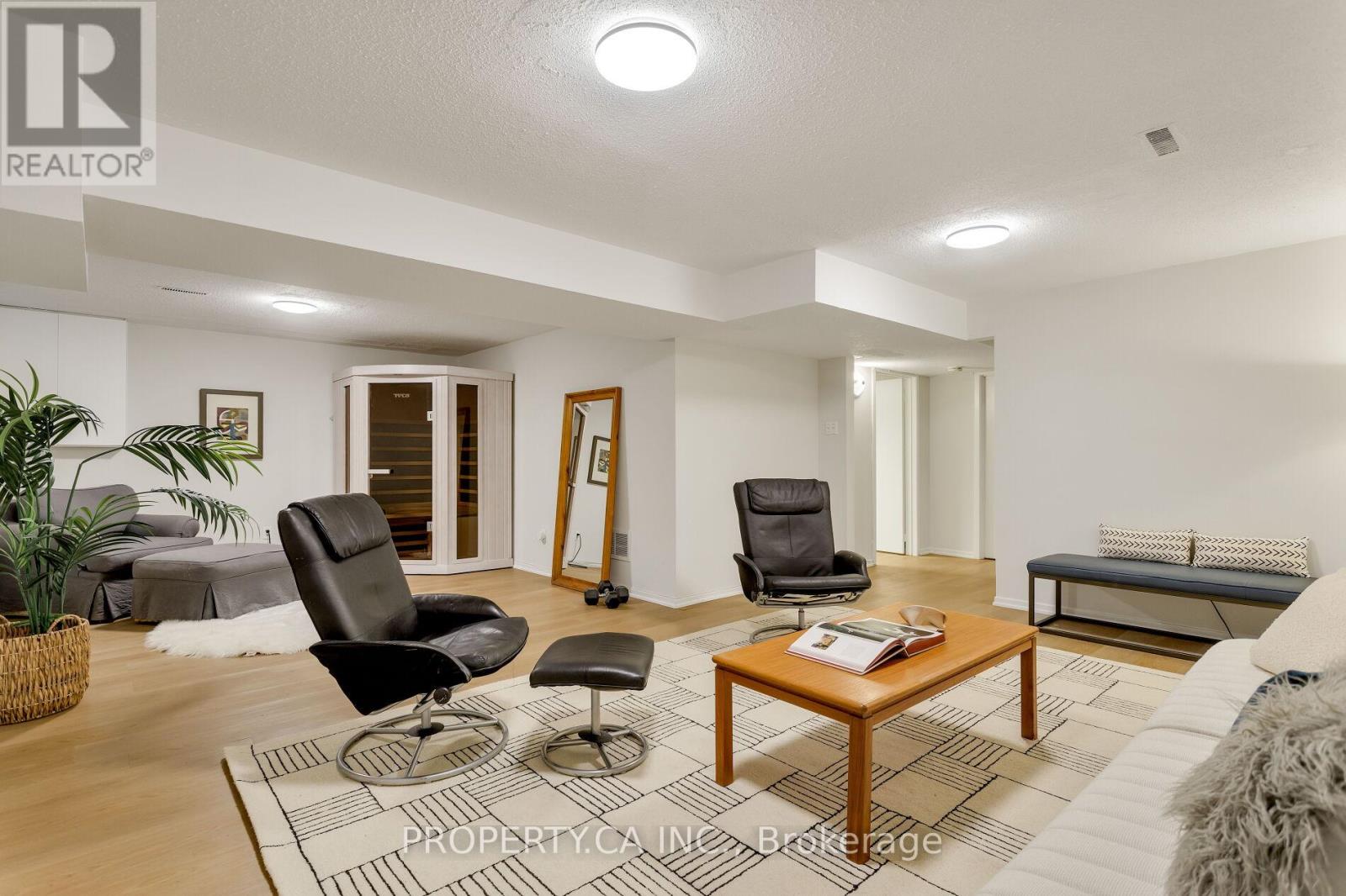 32 Crimson Millway, Toronto, Ontario  M2L 1T6 - Photo 28 - C13173376