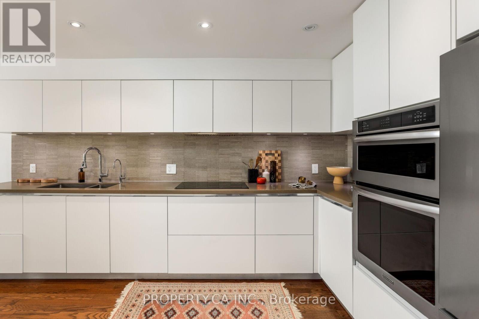 32 Crimson Millway, Toronto, Ontario  M2L 1T6 - Photo 9 - C13173376