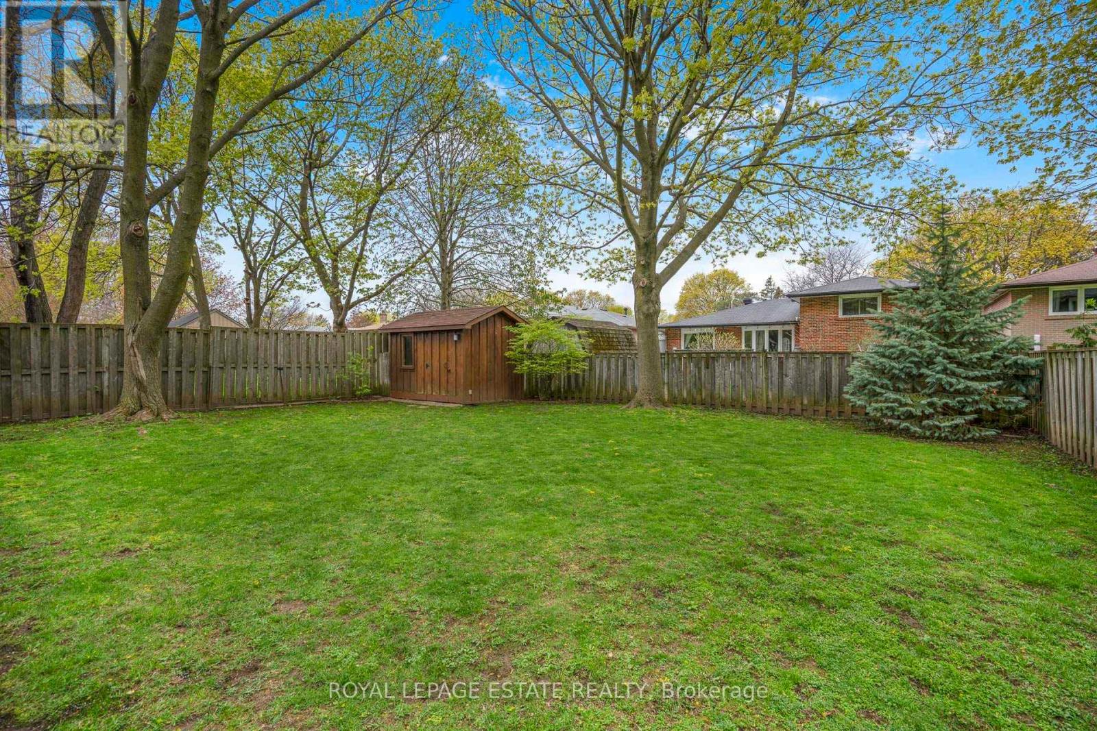 16 Elkwood Drive, Toronto, Ontario  M1C 2C1 - Photo 40 - E13173322