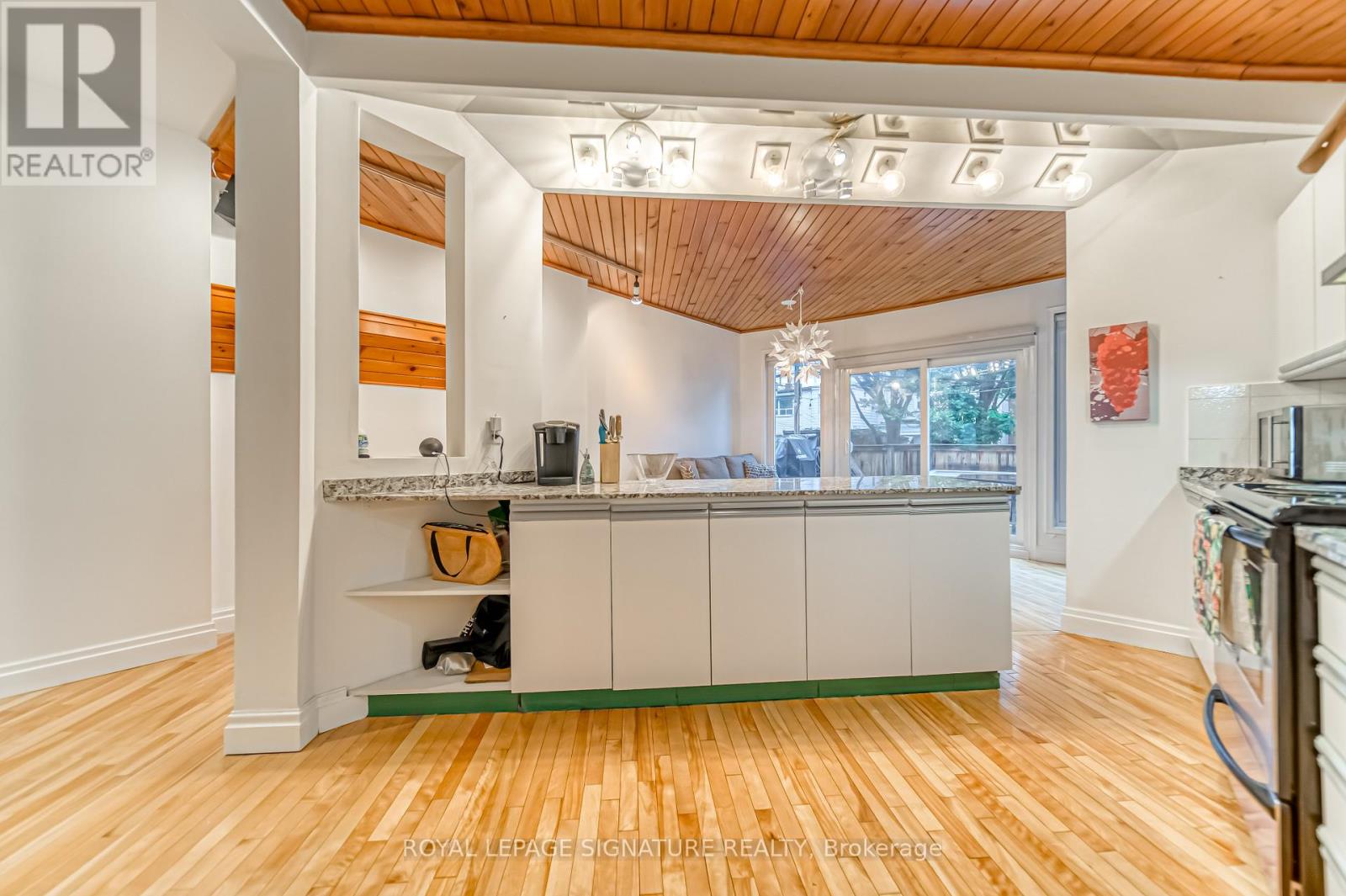 15 Galt Avenue, Toronto, Ontario  M4M 2Z2 - Photo 13 - E13173388