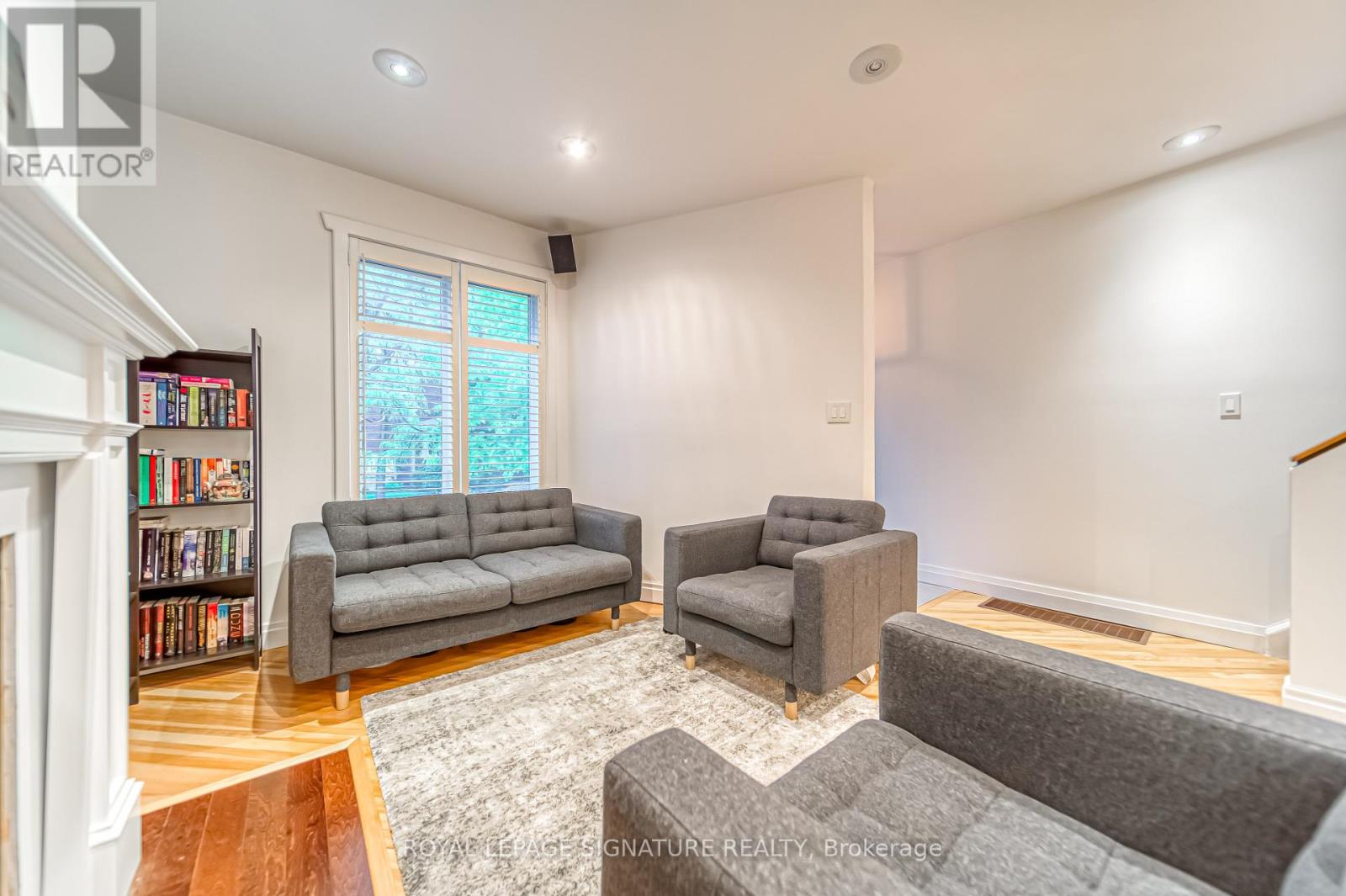 15 Galt Avenue, Toronto, Ontario  M4M 2Z2 - Photo 6 - E13173388
