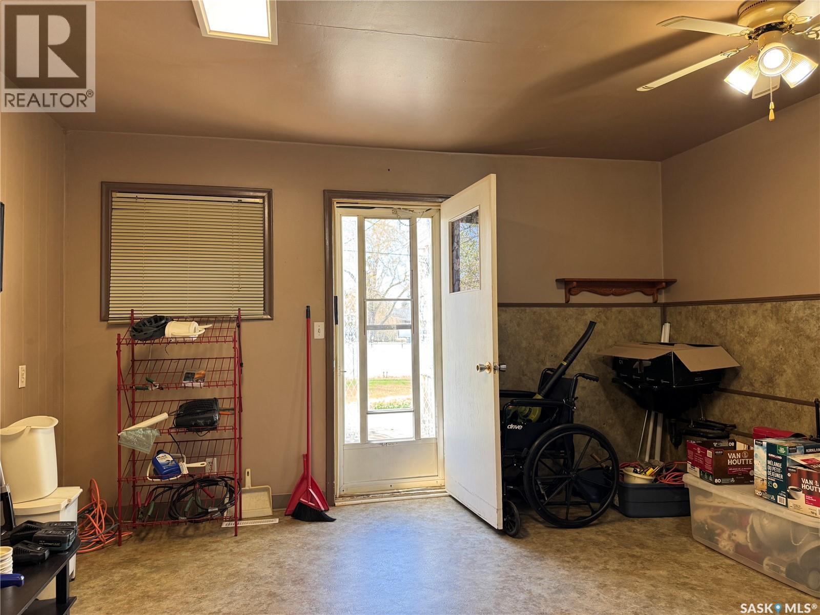 210 2nd Street W, Wynyard, Saskatchewan  S0A 4T0 - Photo 29 - SK037096