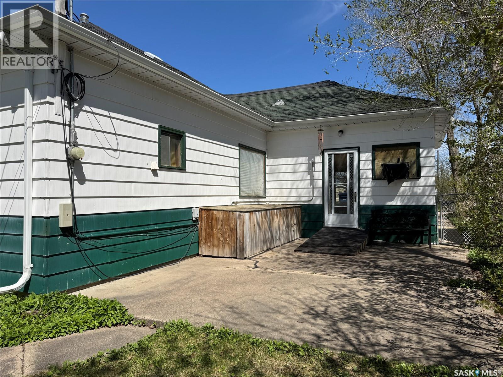 210 2nd Street W, Wynyard, Saskatchewan  S0A 4T0 - Photo 37 - SK037096