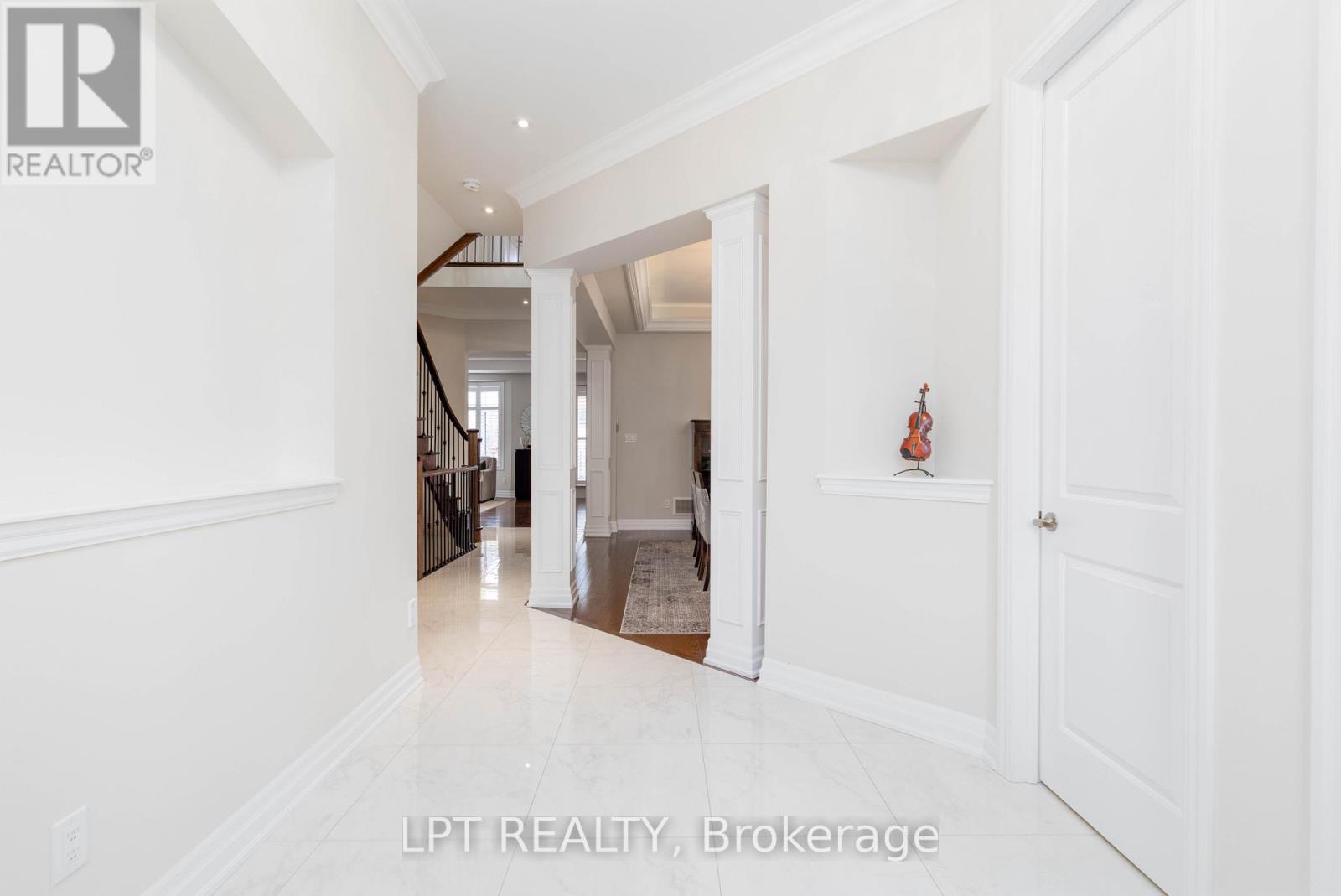 113 Burns Boulevard, King, Ontario  L7B 0M5 - Photo 3 - N13173324