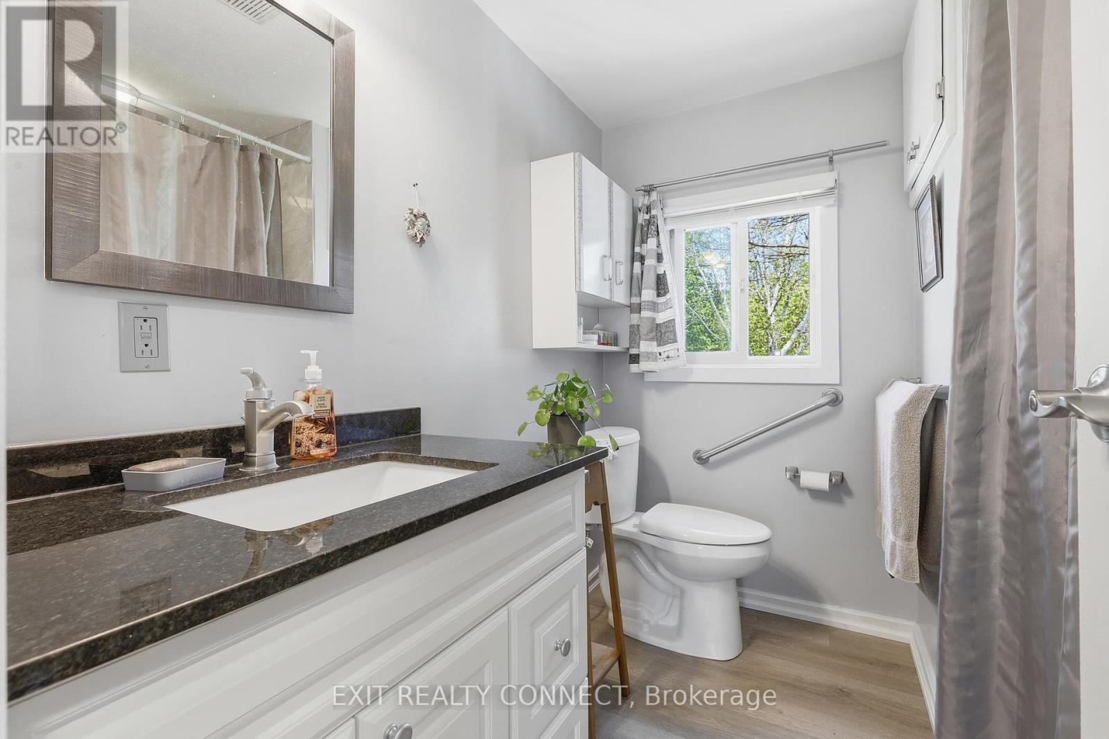 1 Centre Park Street, Essa, Ontario  L3W 0A5 - Photo 14 - N13173354